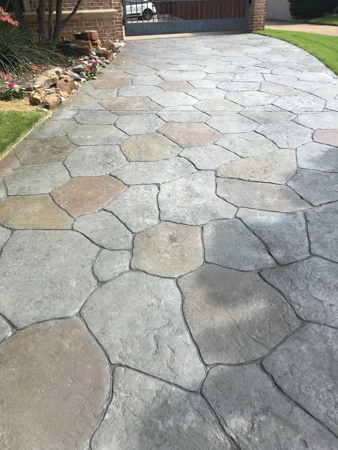 The finish sits on a real slab by Lucky&rsquo;s Concrete in Ocala